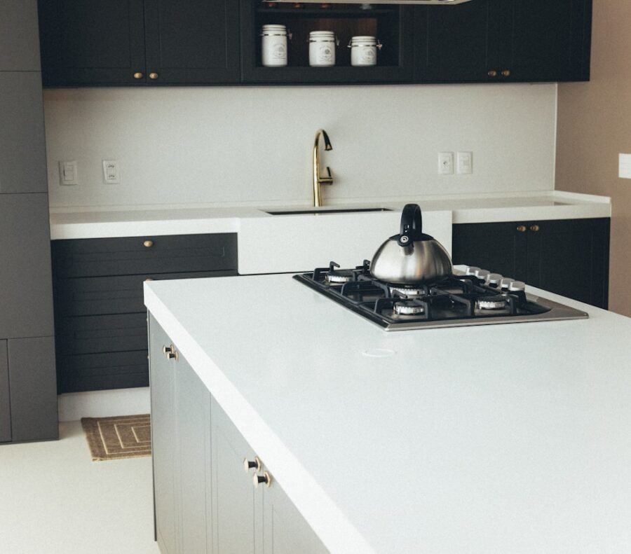 composiet keukenbladen White Zeus Silestone